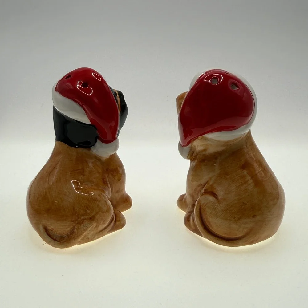 Christmas Puppy Dog Salt and Pepper Shakers Set Pug Golden Retriever Santa Hats